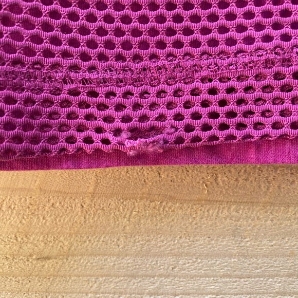 DKNY Mesh Active Top - Picture 5 of 6